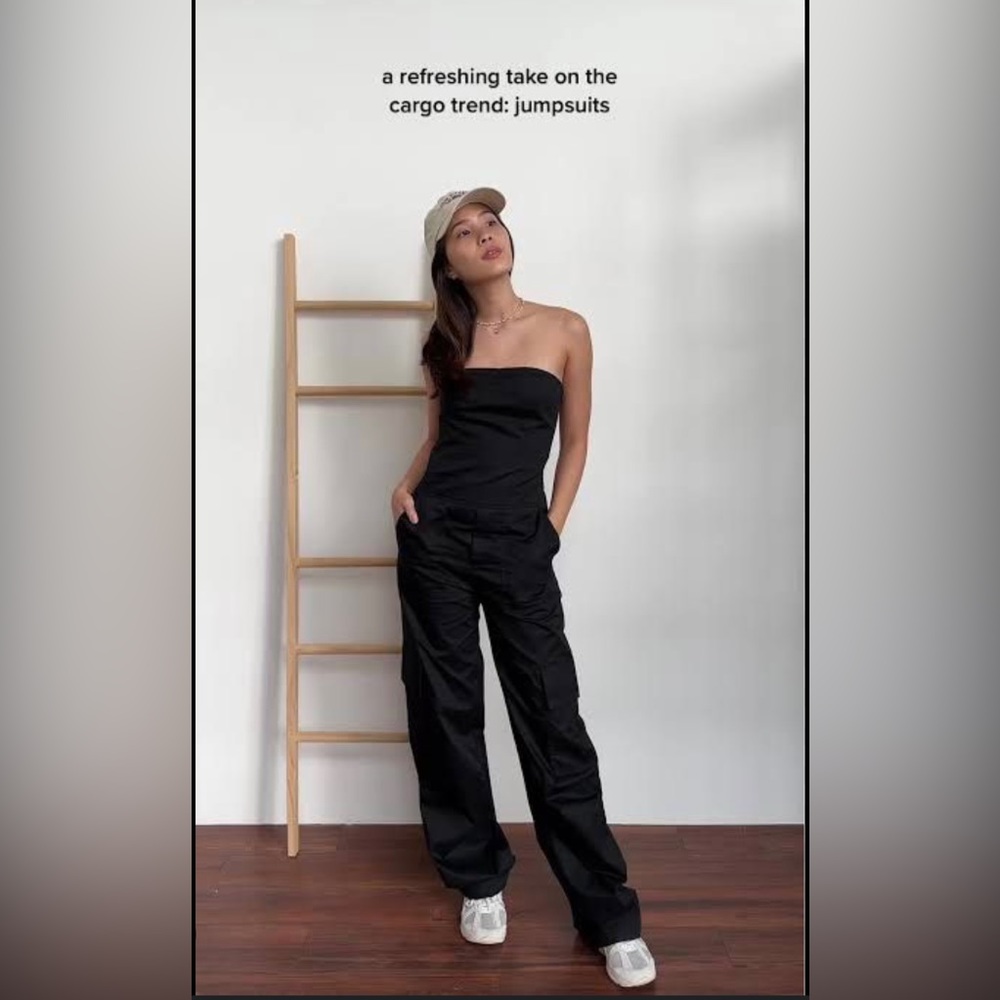 Zara strapless cargo jumpsuit black size small blogger favorite - Picture 3 of 16